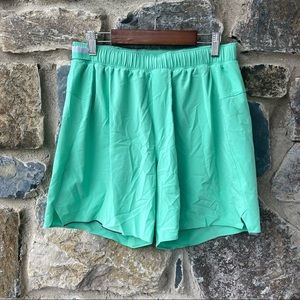 Lululemon Surge Short 6"  Lined size Medium